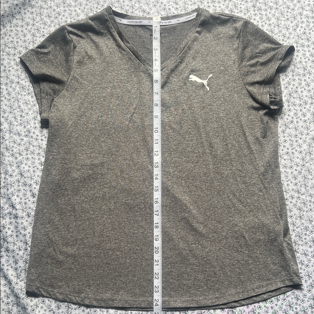 Puma V-Neck Tee - Picture 3 of 5